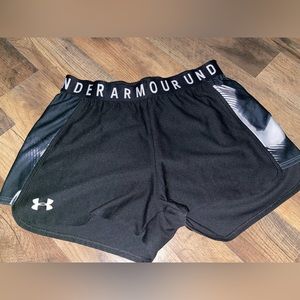 UNDER ARMOUR WORKOUT SHORTS!